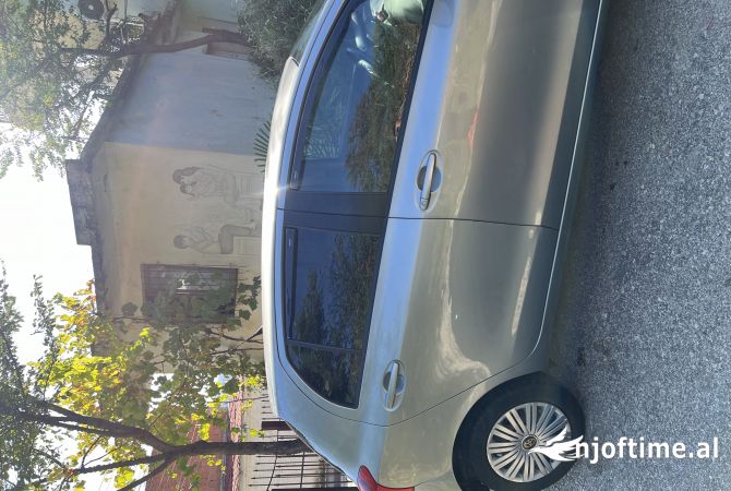 Auto in Vendita  a Tirana - 5,300 Euro