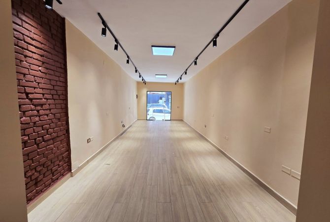 Business Property for Rent 1+1 in Tirana - 750 Euro