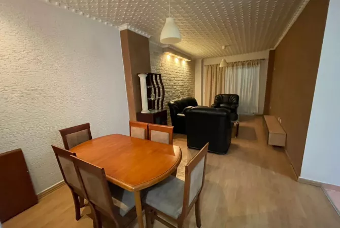 Shtepi me qera 2+1 ne Tirane - 500 Euro