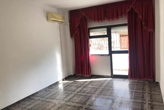 Shtepi me qera 3+1 ne Tirane - 650 Euro