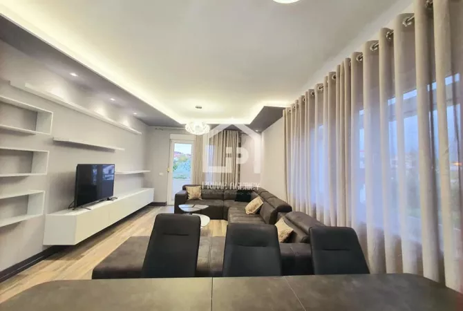 Shtepi ne shitje 3+1 ne Tirane - 315,000 Euro