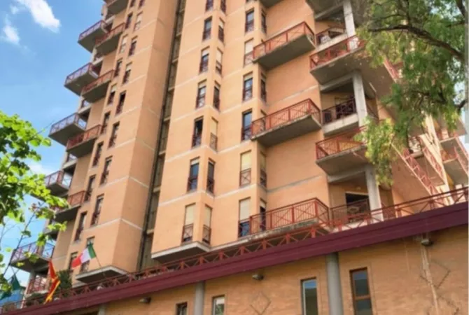 Ambient biznesi me qera 1+1 ne Tirane - 100,000 Leke