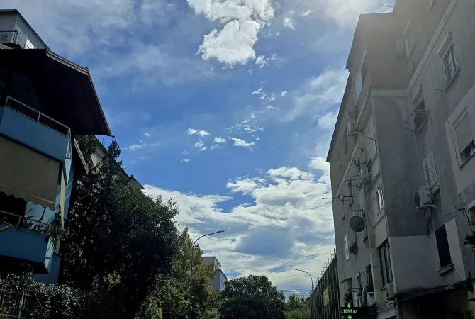 Business Property for Rent 1+1 in Tirana - 40,000 Leke