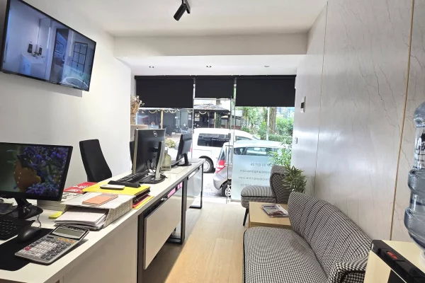 JEPET ME QERA ZYRE/  : PRANE GJYKATES SE SHKALLES SE PARE