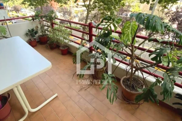 JEPET ME QIRA : Ambjent biznesi / Rruga Kavajes/ prane KISHES ORTODOKSE 