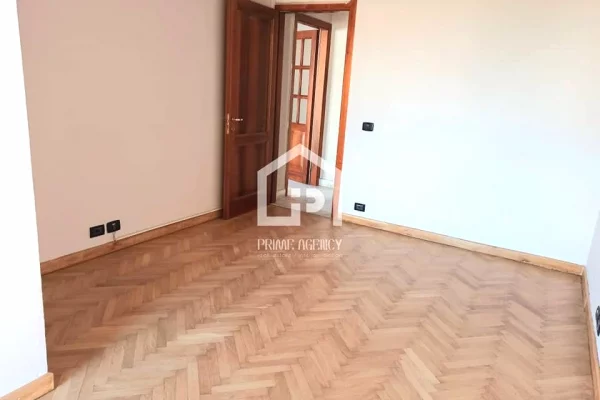 JEPET ME QERA : AMBJENT BIZNESI:  /ZONA Qender/ TORRE DRINI "  