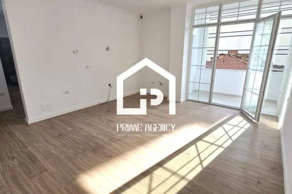 Shtepi ne shitje 2+1 ne Tirane - 220,000 Euro