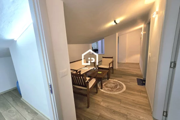 Shtepi ne shitje Apartament ne Pogradec, 1+1, Mobilimi E mobiluar, Pagesa 100,000  Euro.