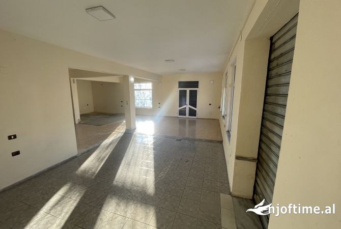 Ambient biznesi me qera 4+1 ne Elbasan - 350 Euro