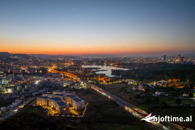 Shtepi ne shitje Apartament ne Tirane, 1+1, Mobilimi Bosh, pa mobiluar, Pagesa 140,000  Euro.