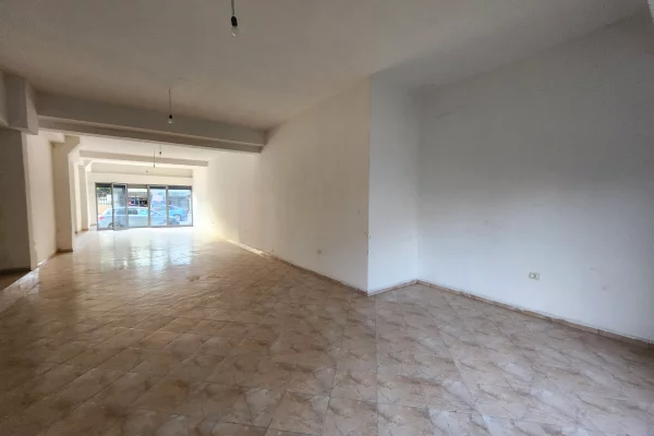 Business Property in Sale 1+1 in Vlora - 110,000 Euro