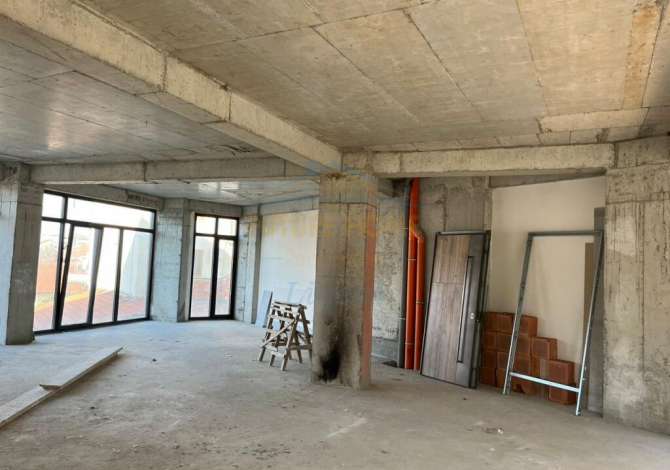 Ambient biznesi ne shitje 3+1 ne Tirane - 340,000 Euro