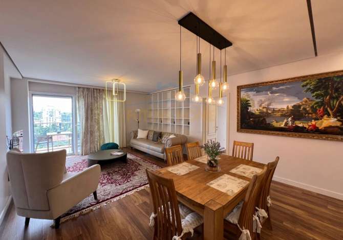 Shtepi me qera 2+1 ne Tirane - 2,500 Euro