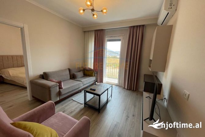 Shtepi me qera 1+1 ne Tirane - 680 Euro