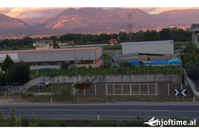 Ambient biznesi me qera  ne Tirane - 650 Euro