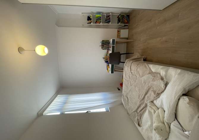 Shtepi me qera 2+1 ne Tirane - 60,000 Leke