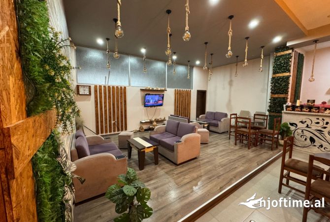 Ambient biznesi me qera 2+1 ne Tirane - 499 Euro