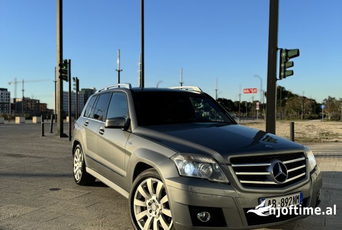Makina ne shitje ne Tirane - 11,800 Euro