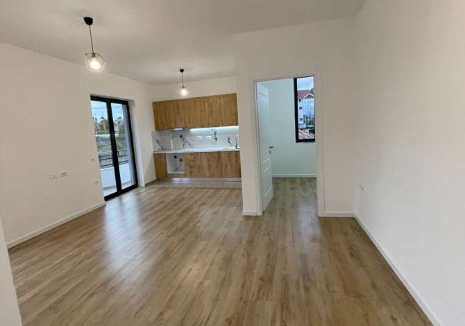 Shtepi me qera 2+1 ne Tirane - 300 Euro