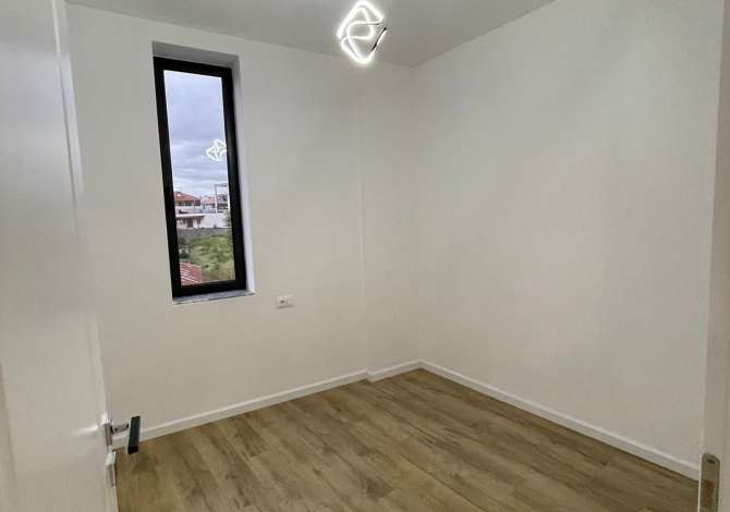 Shtepi me qera 2+1 ne Tirane - 300 Euro
