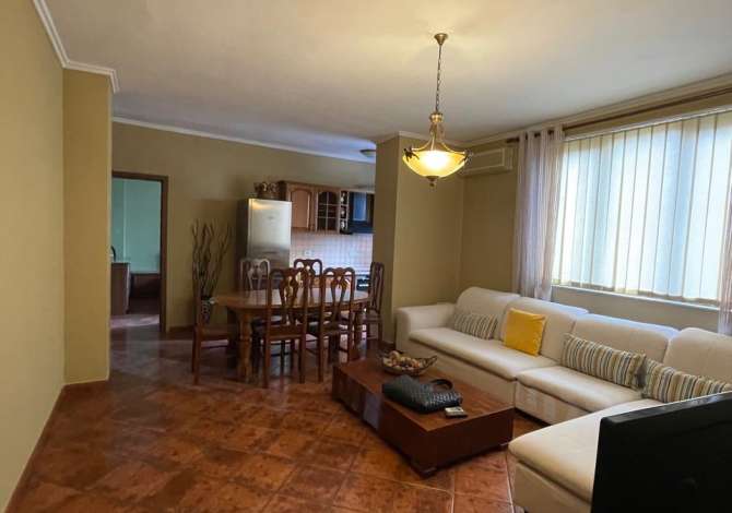 Shtepi me qera 3+1 ne Tirane - 700 Euro