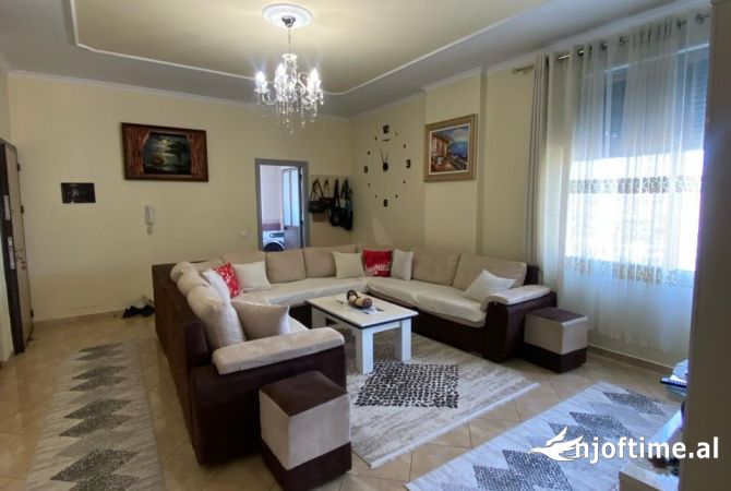 Shtepi ne shitje 2+1 ne Tirane - 84,000 Euro