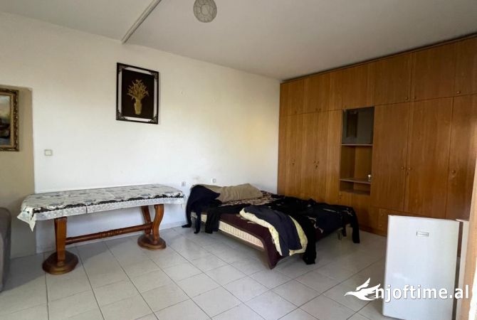 Shtepi me qera Garsoniere ne Tirane - 200 Euro