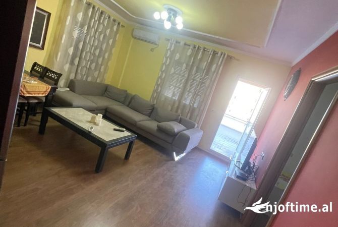 Shtepi me qera 2+1 ne Tirane - 350 Euro