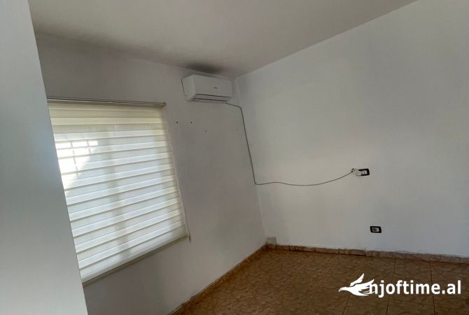 Ambient biznesi me qera 1+1 ne Tirane - 150 Euro