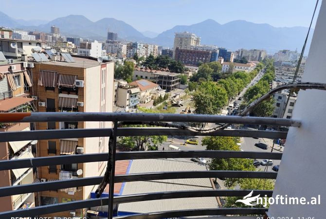 Shtepi ne shitje Apartament ne Tirane, 1+1, Mobilimi Bosh, pa mobiluar, Pagesa 149,999  Euro.