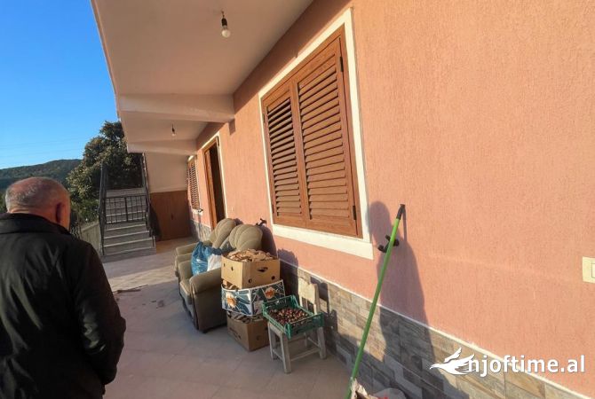 Shtepi me qera Apartament ne Tirane, 1+1, Mobilimi E mobiluar, Pagesa 300  Euro.