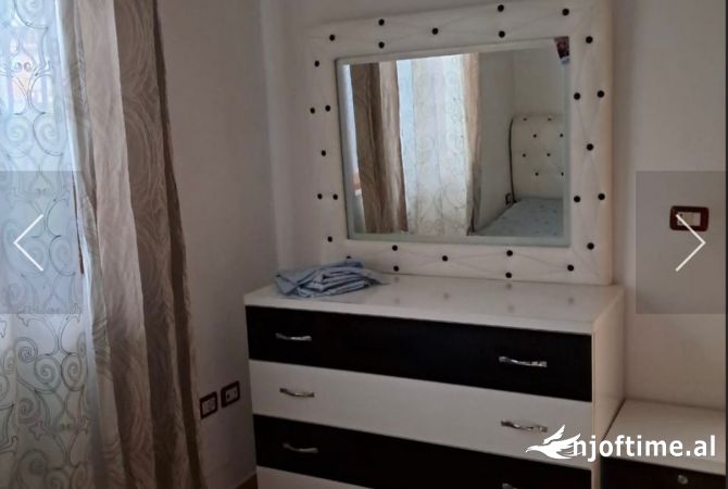 Shtepi me qera Apartament ne Tirane, 1+1, Mobilimi E mobiluar, Pagesa 300  Euro.