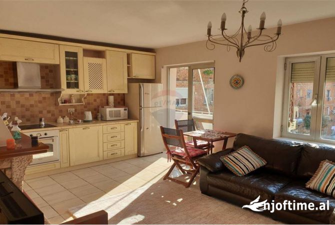 Shtepi me qera 1+1 ne Tirane - 500 Euro