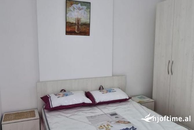 Shtepi me qera 2+1 ne Tirane - 550 Euro