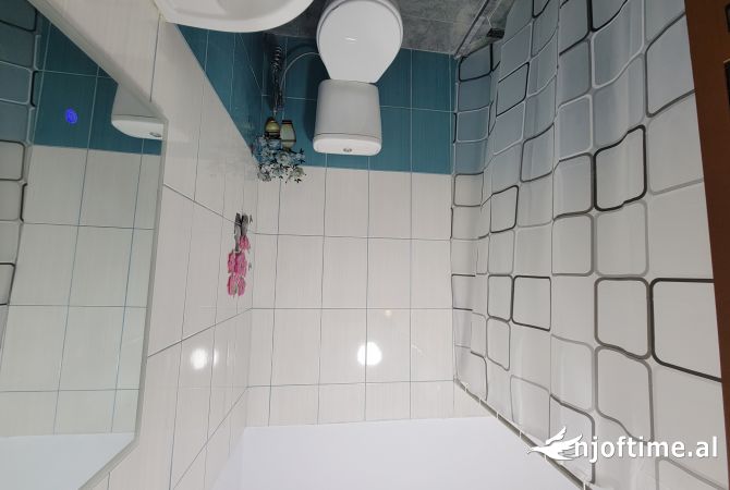 Shtepi me qera Apartament ne Tirane, 1+1, Mobilimi E mobiluar, Pagesa 700  Euro.