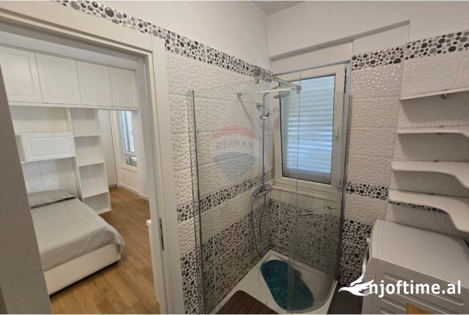 Shtepi me qera Apartament ne Tirane, 2+1, Mobilimi E mobiluar, Pagesa 700  Euro.