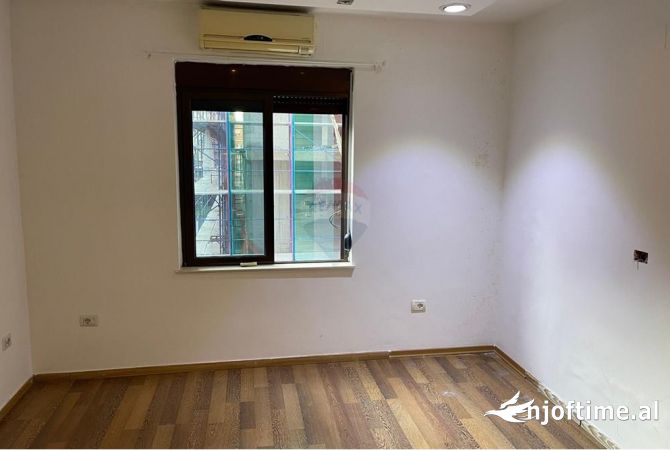 Shtepi ne shitje 3+1 ne Tirane - 210,000 Euro
