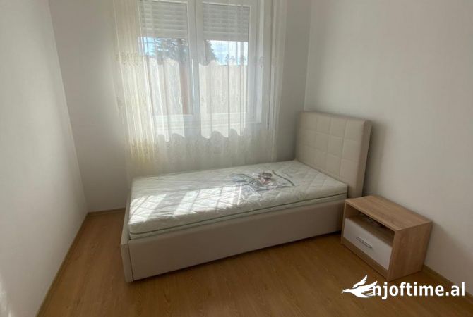 Shtepi me qera Apartament ne Tirane, 2+1, Mobilimi E mobiluar, Pagesa 600  Euro.