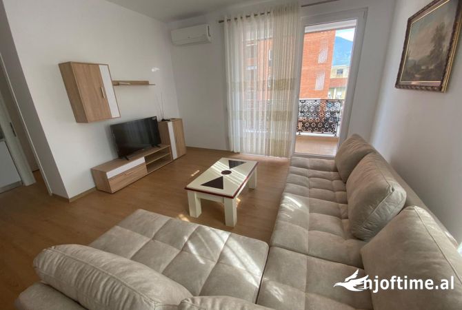 Shtepi me qera 2+1 ne Tirane - 600 Euro