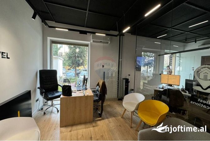 Ambient biznesi me qera 1+1 ne Tirane - 100,000 Leke