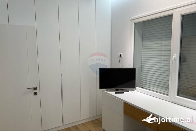 Shtepi me qera Apartament ne Tirane, 2+1, Mobilimi E mobiluar, Pagesa 800  Euro.