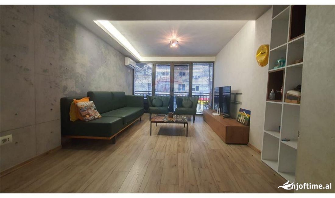 Shtepi ne shitje Apartament ne Tirane, 1+1, Mobilimi E mobiluar, Pagesa 220,000  Euro.