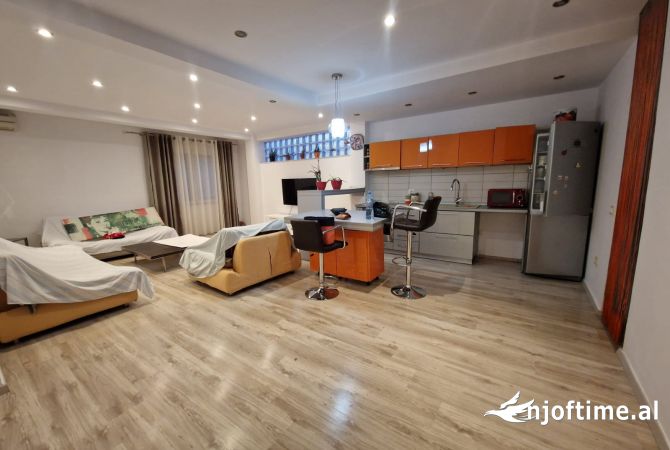 Shtepi me qera 1+1 ne Tirane - 650 Euro