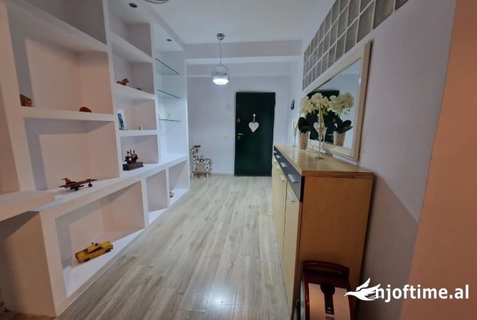 Shtepi me qera 1+1 ne Tirane - 650 Euro