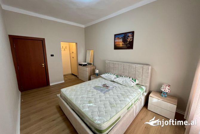 1+1 me qira ne Bllok!