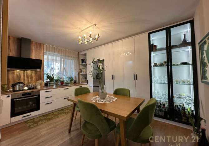 Shtepi ne shitje 2+1 ne Tirane - 178,000 Euro