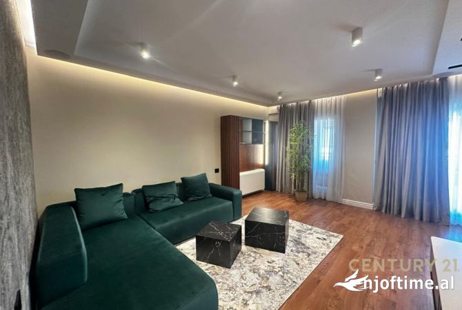 Shtepi ne shitje Apartament ne Tirane, 3+1, Mobilimi E mobiluar, Pagesa 360,000  Euro.