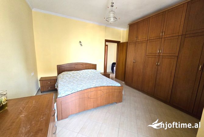 Shtepi me qera 2+1 ne Vlore - 300 Euro