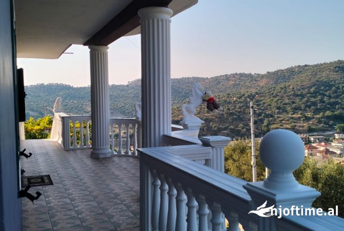 Shtepi ne shitje Shtepi Private ne Vlore, 5+1, Mobilimi E mobiluar, Pagesa 230,000  Euro.