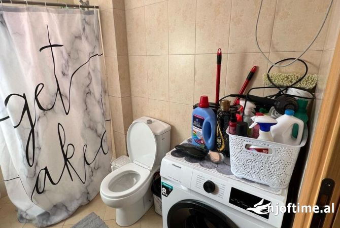 Shtepi ne shitje Apartament ne Vlore, 2+1, Mobilimi E mobiluar, Pagesa 103,000  Euro.